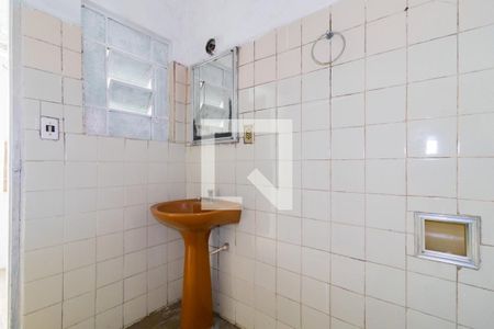 Banheiro de casa para alugar com 1 quarto, 50m² em Vila Moraes, São Paulo