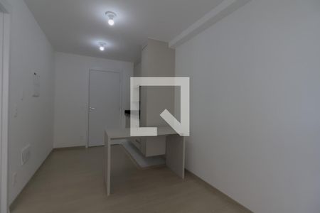 Sala kit de apartamento para alugar com 1 quarto, 29m² em Parque Industrial Tomas Edson, São Paulo
