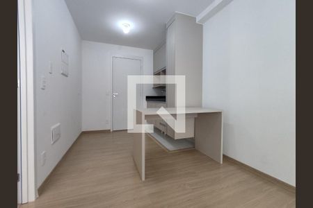 Kitnet de apartamento para alugar com 1 quarto, 29m² em Parque Industrial Tomas Edson, São Paulo