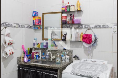 Casa à venda com 234m², 3 quartos e 4 vagasBanheiro