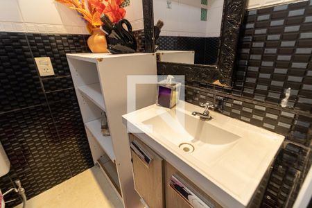 Apartamento à venda com 96m², 3 quartos e 2 vagasBanheiro Social