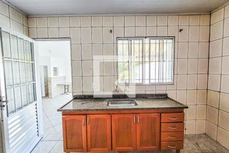 Casa à venda com 380m², 3 quartos e 4 vagas Casa à venda com 380m², 3 quartos e 4 vagasCozinha