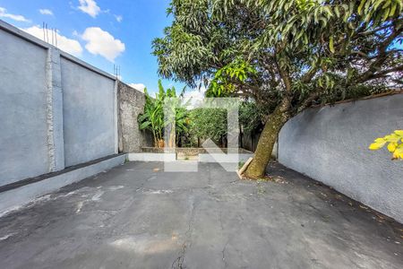 Casa à venda com 380m², 3 quartos e 4 vagas Casa à venda com 380m², 3 quartos e 4 vagasÁrea Externa