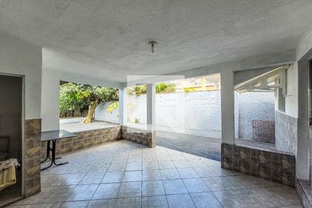 Casa à venda com 380m², 3 quartos e 4 vagas Casa à venda com 380m², 3 quartos e 4 vagasÁrea de Serviço