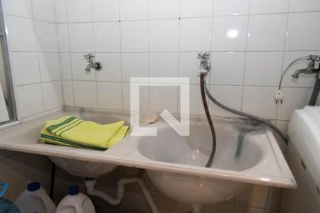 Casa à venda com 180m², 3 quartos e 2 vagas Casa à venda com 180m², 3 quartos e 2 vagasÁrea de Serviço