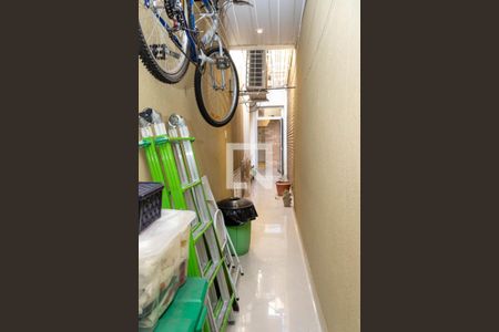 Casa à venda com 180m², 3 quartos e 2 vagas Casa à venda com 180m², 3 quartos e 2 vagasQuintal