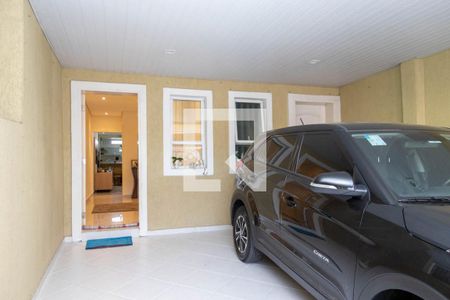 Casa à venda com 180m², 3 quartos e 2 vagas Casa à venda com 180m², 3 quartos e 2 vagasGaragem