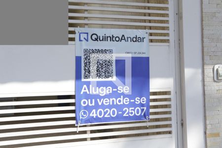 Casa à venda com 180m², 3 quartos e 2 vagasFachada