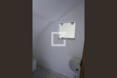 Lavabo de casa à venda com 3 quartos, 180m² em Cidade Antônio Estevão de Carvalho, São Paulo