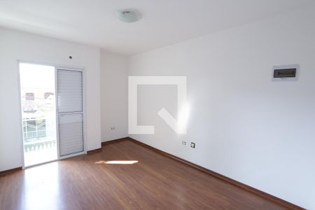 Casa à venda com 180m², 3 quartos e 2 vagasSuíte