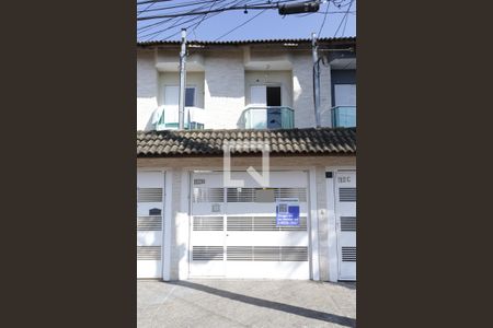 Casa à venda com 180m², 3 quartos e 2 vagasFachada