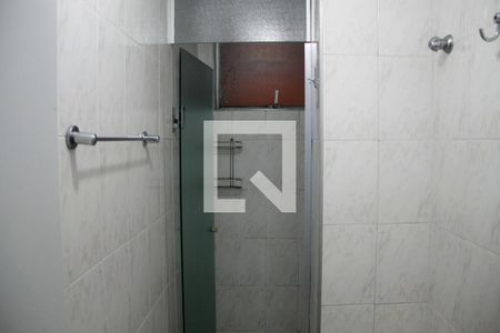 Apartamento à venda com 70m², 2 quartos e 1 vaga Apartamento à venda com 70m², 2 quartos e 1 vagaBanheiro Social