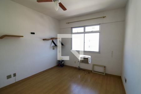 Apartamento à venda com 90m², 2 quartos e 1 vagaSuíte