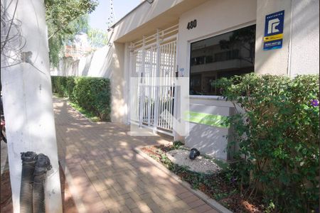 Apartamento para alugar com 41m², 2 quartos e sem vaga Apartamento para alugar com 41m², 2 quartos e sem vagaFachada