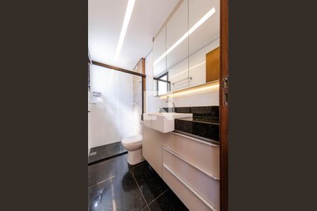 Apartamento para alugar com 65m², 2 quartos e 2 vagasBanheiro da suíte 2