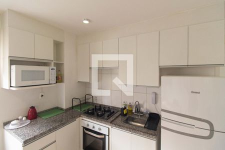 Sala e cozinha de apartamento para alugar com 2 quartos, 34m² em Sé, São Paulo