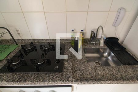 Sala e cozinha de apartamento para alugar com 2 quartos, 34m² em Sé, São Paulo
