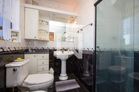 Casa à venda com 230m², 5 quartos e 2 vagas Casa à venda com 230m², 5 quartos e 2 vagasBanheiro da Suíte