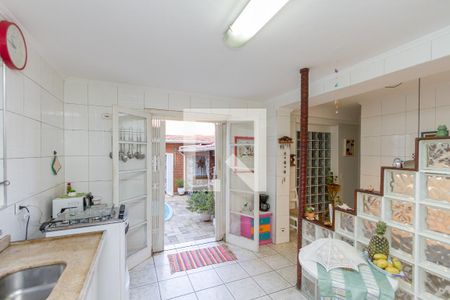 Casa à venda com 230m², 5 quartos e 2 vagas Casa à venda com 230m², 5 quartos e 2 vagasCozinha