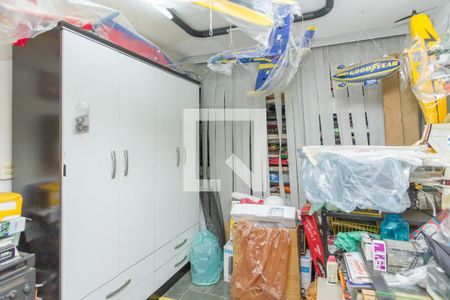 Casa à venda com 230m², 5 quartos e 2 vagas Casa à venda com 230m², 5 quartos e 2 vagasEdicula/Quarto 2