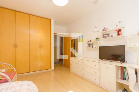 Casa à venda com 230m², 5 quartos e 2 vagas Casa à venda com 230m², 5 quartos e 2 vagasQuarto 1