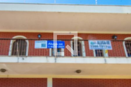 Casa à venda com 340m², 4 quartos e 4 vagas Casa à venda com 340m², 4 quartos e 4 vagasPlaquinha