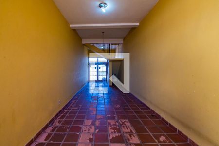 Casa à venda com 340m², 4 quartos e 4 vagas Casa à venda com 340m², 4 quartos e 4 vagasQuintal