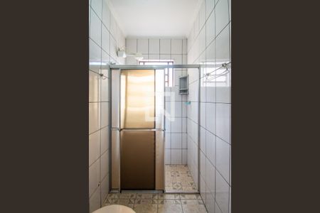 Casa à venda com 340m², 4 quartos e 4 vagas Casa à venda com 340m², 4 quartos e 4 vagasCasa 2 - Banheiro