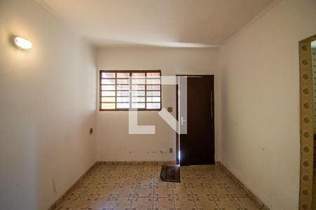 Casa à venda com 340m², 4 quartos e 4 vagas Casa à venda com 340m², 4 quartos e 4 vagasCasa 2 - Sala
