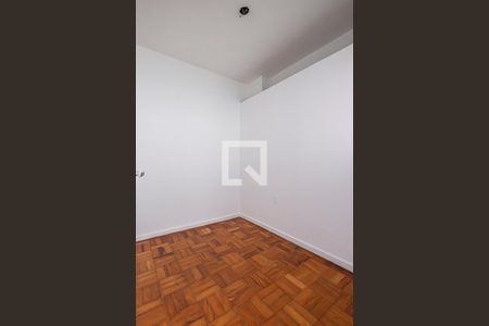 Apartamento para alugar com 158m², 3 quartos e 1 vaga Apartamento para alugar com 158m², 3 quartos e 1 vagaÁrea de Serviço - Quarto
