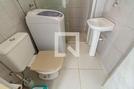 Banheiro de kitnet/studio à venda com 1 quarto, 27m² em Santa Cecília, São Paulo