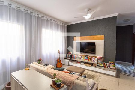Sala de apartamento para alugar com 3 quartos, 240m² em Sagrada Família, Belo Horizonte