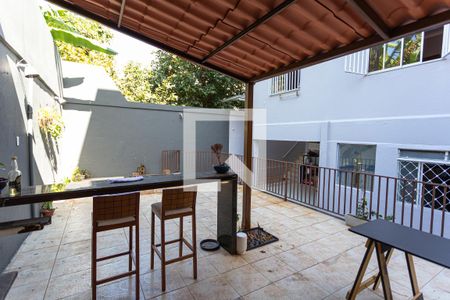 Apartamento para alugar com 240m², 3 quartos e 1 vaga Apartamento para alugar com 240m², 3 quartos e 1 vagaÁrea da Churrasqueira