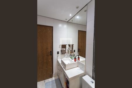 Apartamento para alugar com 240m², 3 quartos e 1 vaga Apartamento para alugar com 240m², 3 quartos e 1 vagaBanheiro Social