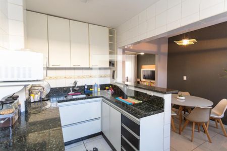 Apartamento para alugar com 240m², 3 quartos e 1 vaga Apartamento para alugar com 240m², 3 quartos e 1 vagaCozinha