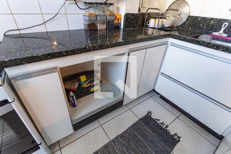 Apartamento para alugar com 240m², 3 quartos e 1 vaga Apartamento para alugar com 240m², 3 quartos e 1 vagaArmário da Cozinha