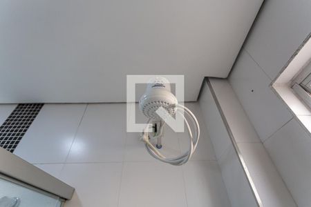 Apartamento para alugar com 240m², 3 quartos e 1 vaga Apartamento para alugar com 240m², 3 quartos e 1 vagaChuveiro do Banheiro Social
