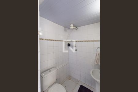 Apartamento para alugar com 240m², 3 quartos e 1 vaga Apartamento para alugar com 240m², 3 quartos e 1 vagaBanheiro da Área da Churrasqueira