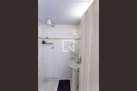 Apartamento para alugar com 240m², 3 quartos e 1 vaga Apartamento para alugar com 240m², 3 quartos e 1 vagaBanheiro da Área da Churrasqueira