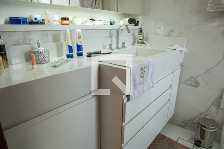 Casa à venda com 500m², 4 quartos e 8 vagasBanheiro da Suíte 3