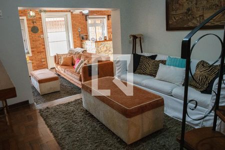 Casa à venda com 500m², 4 quartos e 8 vagasLavabo