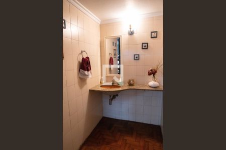 Casa à venda com 500m², 4 quartos e 8 vagasLavabo