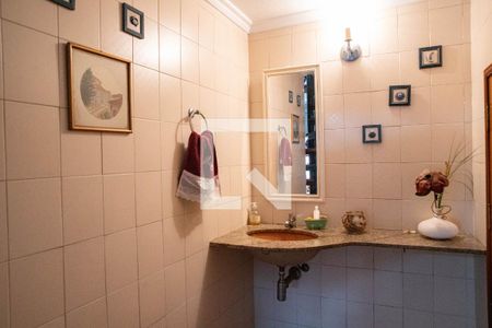 Casa à venda com 500m², 4 quartos e 8 vagasLavabo