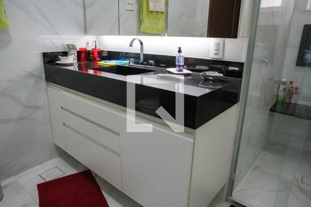 Casa à venda com 500m², 4 quartos e 8 vagasBanheiro da Suíte 4