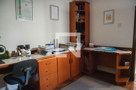 Casa à venda com 500m², 4 quartos e 8 vagasEscritório