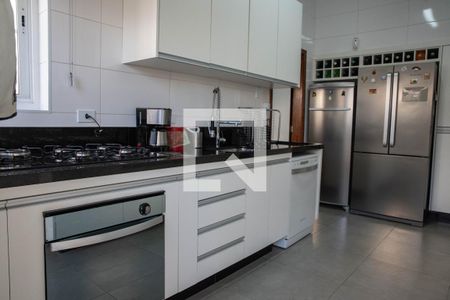 Casa à venda com 500m², 4 quartos e 8 vagasCozinha