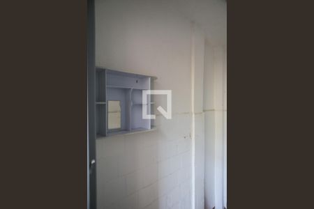Apartamento para alugar com 100m², 2 quartos e sem vaga Apartamento para alugar com 100m², 2 quartos e sem vagaBanheiro de Serviço