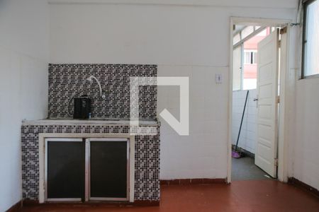 Cozinha de apartamento para alugar com 2 quartos, 100m² em Itararé, São Vicente
