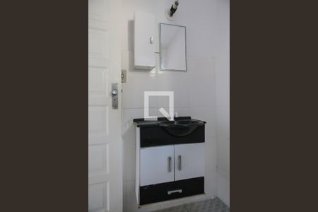 Apartamento para alugar com 100m², 2 quartos e sem vaga Apartamento para alugar com 100m², 2 quartos e sem vagaBanheiro