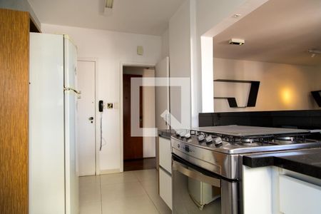 Apartamento à venda com 100m², 2 quartos e 2 vagasCozinha